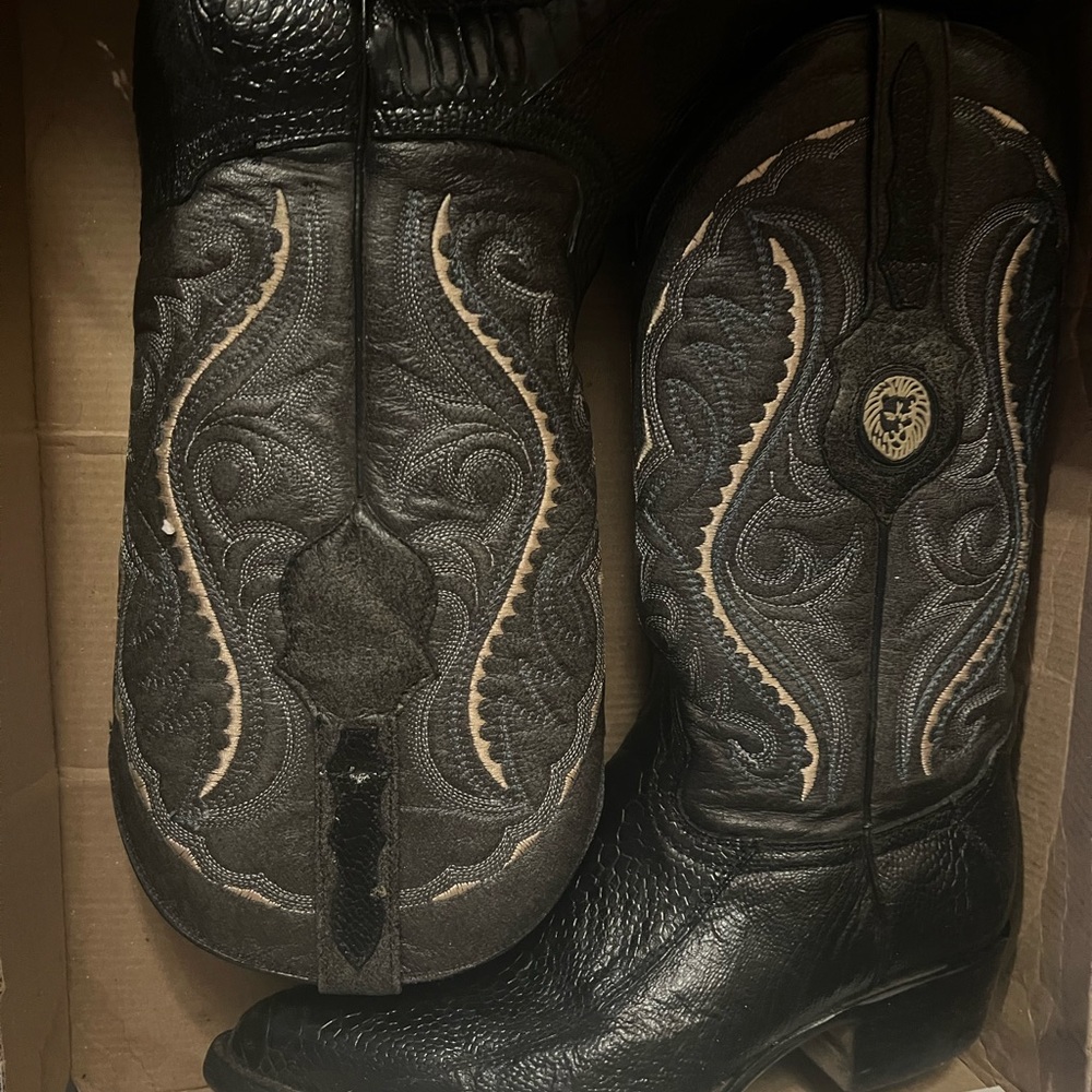 Lamasini boots